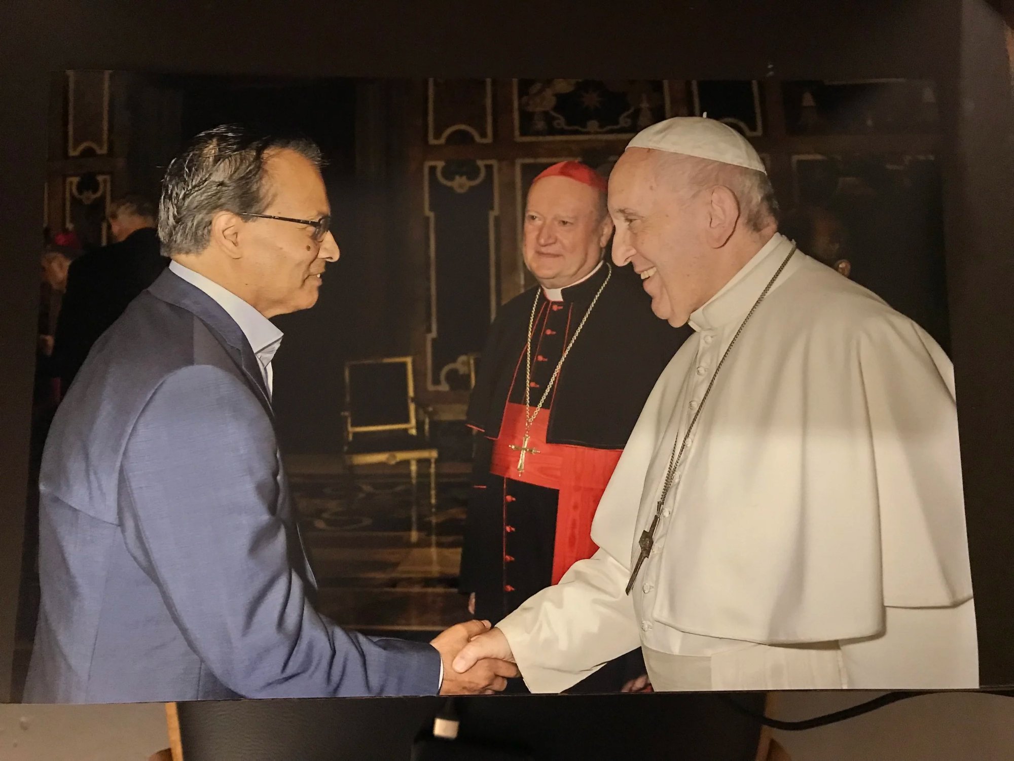 CEO Aziz Ahmad meets Pope Francis